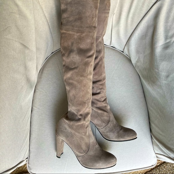 Stuart Weitzman Shoes - STUART WEITZMAN
Highland Suede Boots Size:6.5
